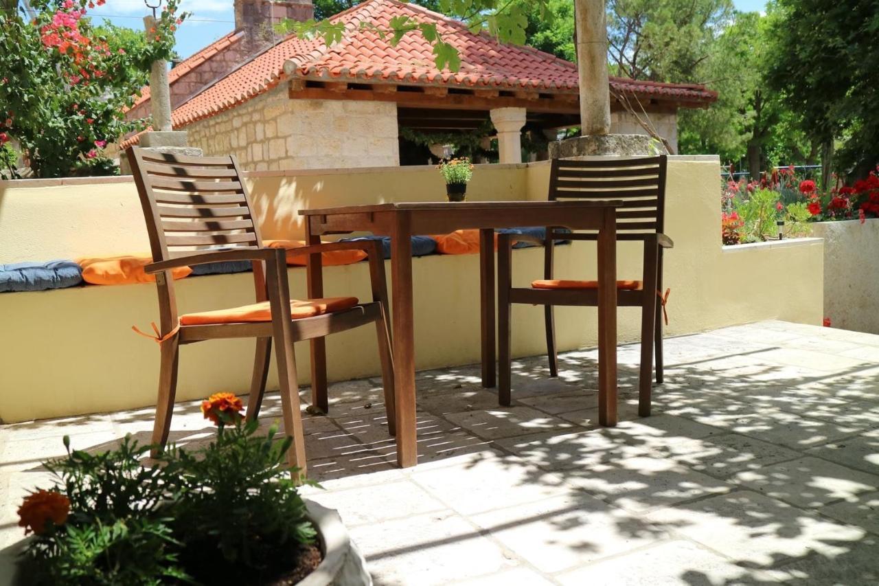 Studio Apartments & Rooms Lela, Sipan Island Sipanska Luka  Luaran gambar