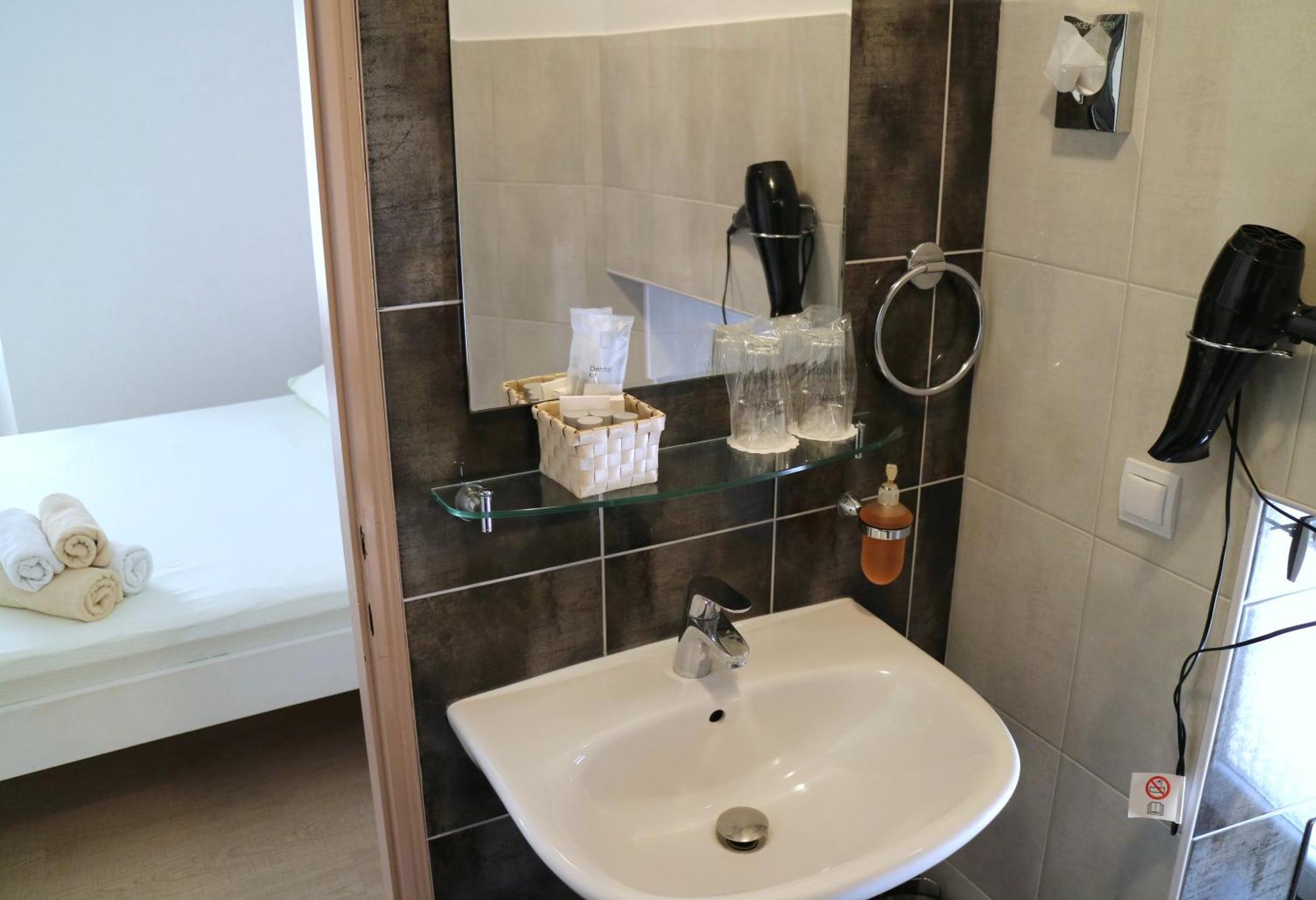 Studio Apartments & Rooms Lela, Sipan Island Sipanska Luka  Luaran gambar